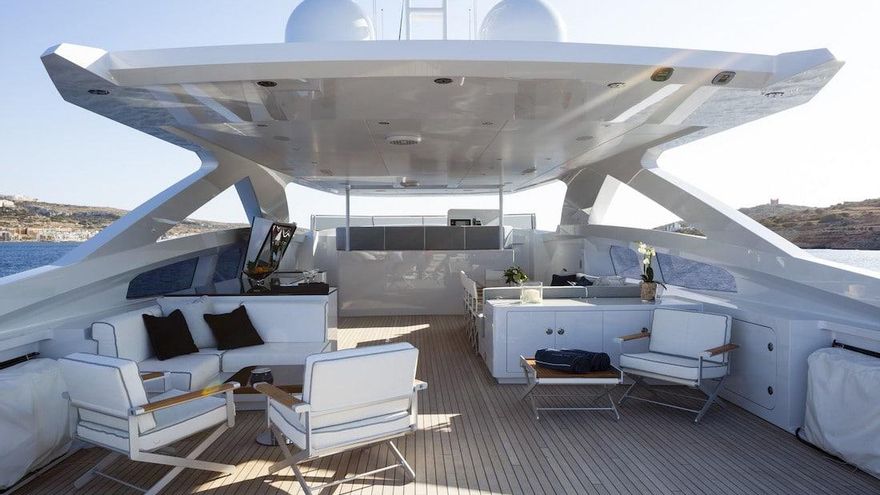 El lujoso yate Amore Mio