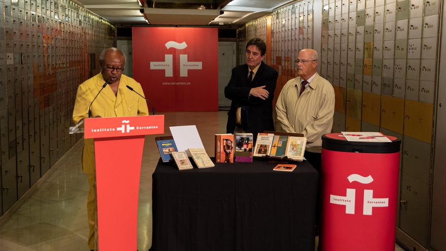 Elogio de Donato Ndongo