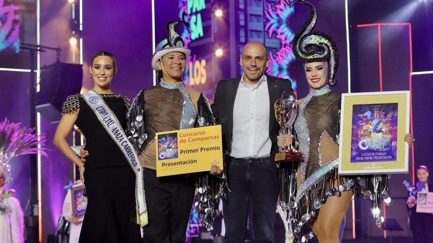 Comparsa Los Rumberos, primer premio Presentación en el carnaval de Santa Cruz de Tenerife.