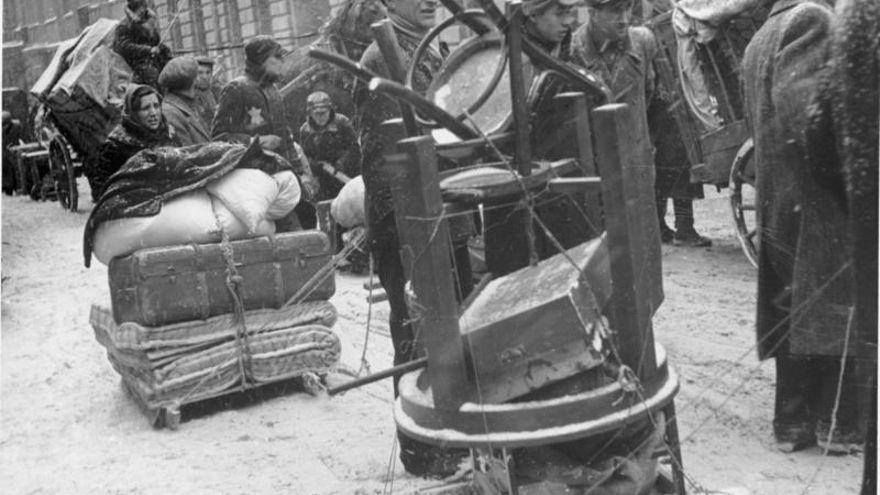 Polonia planea una ley que impedirá a los judíos reclamar sus tierras robadas durante el nazismo