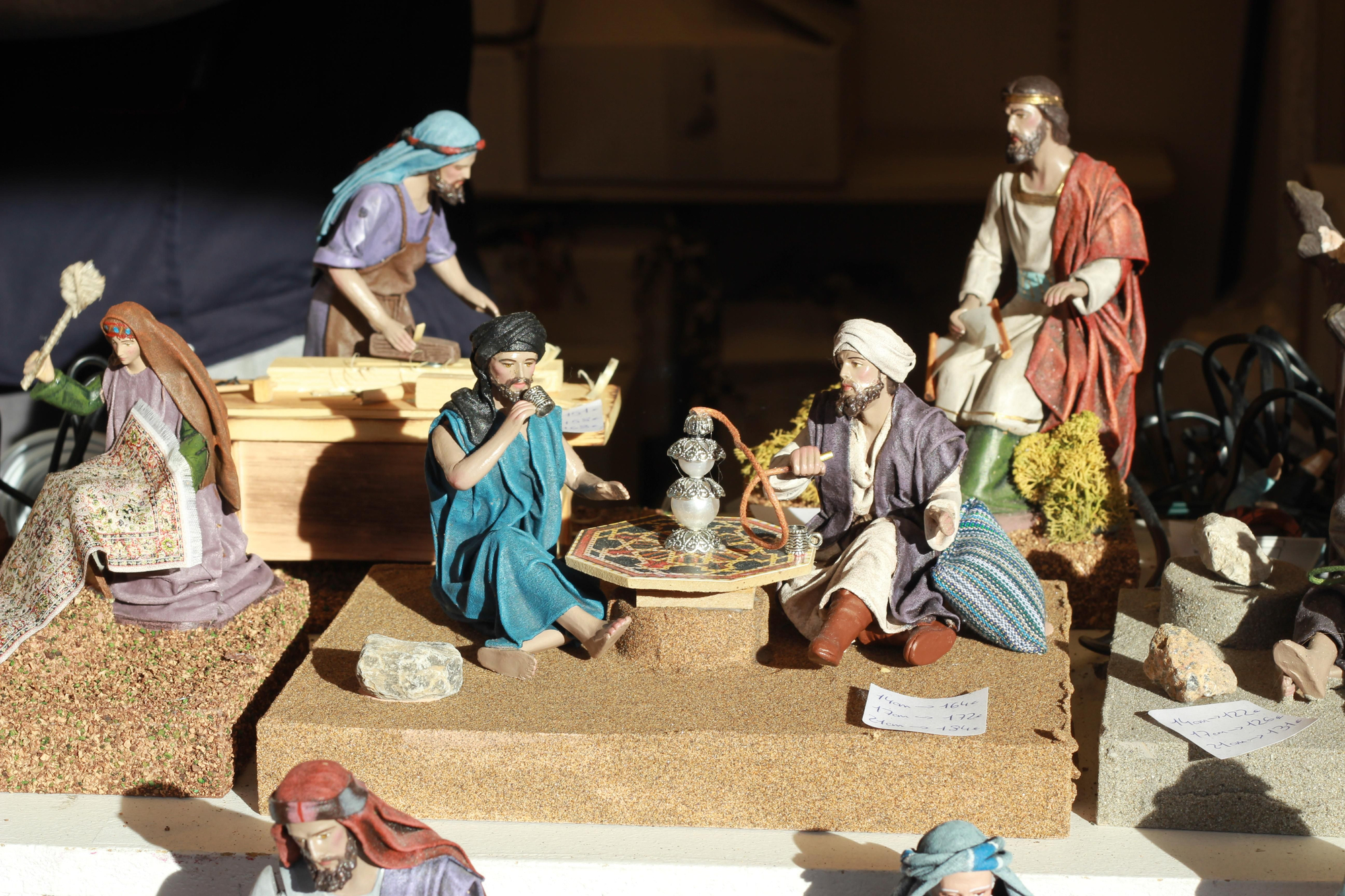 Recorrido puesto a puesto por la Navidad en la Plaza Mayor de Madrid