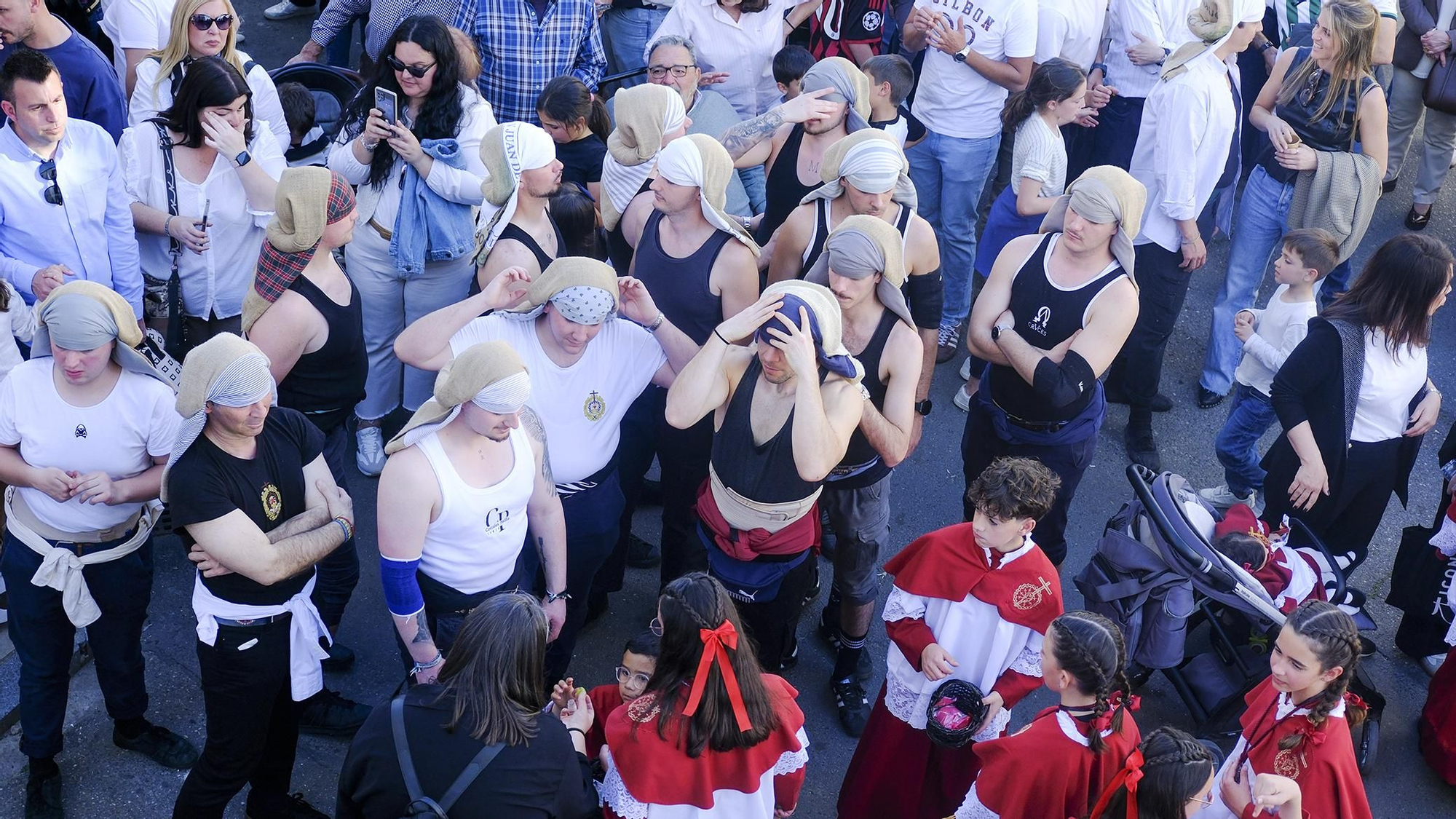 La estación de penitencia del Buen Suceso, en imágenes