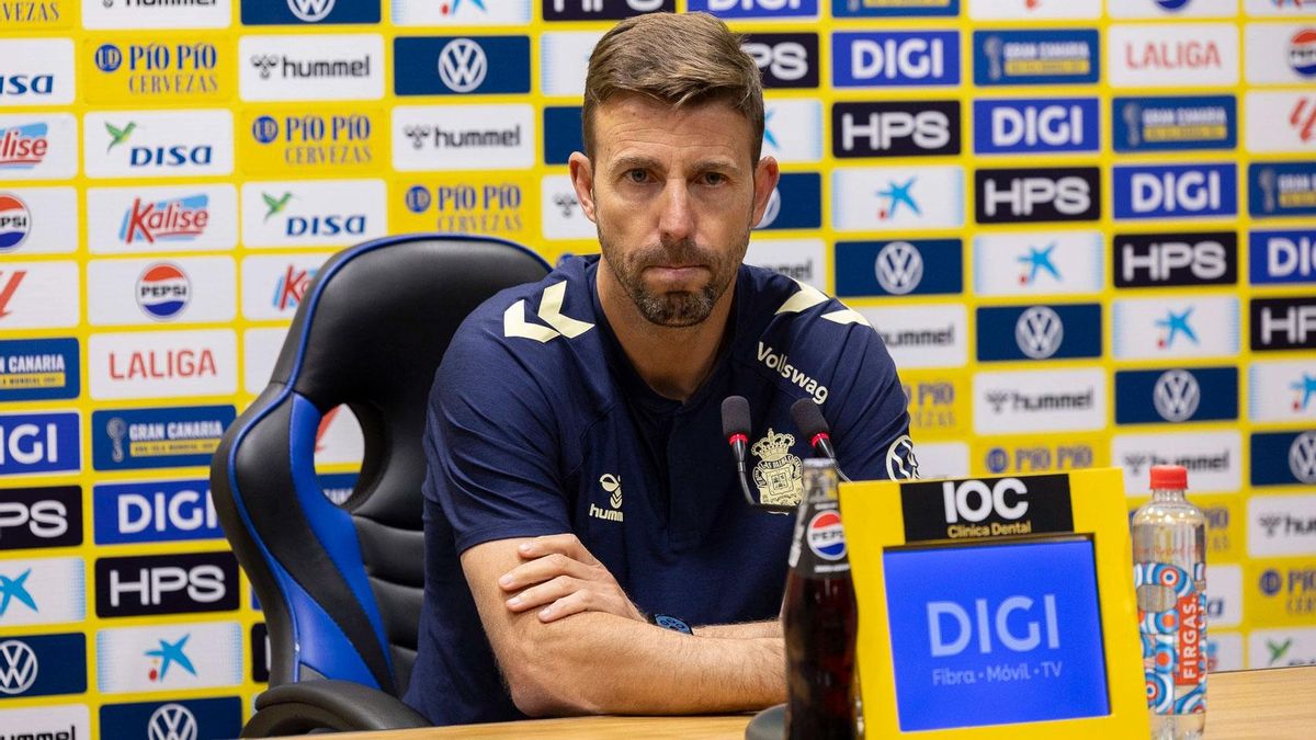 Luis García defiende la mezcla de edades de la UD Las Palmas