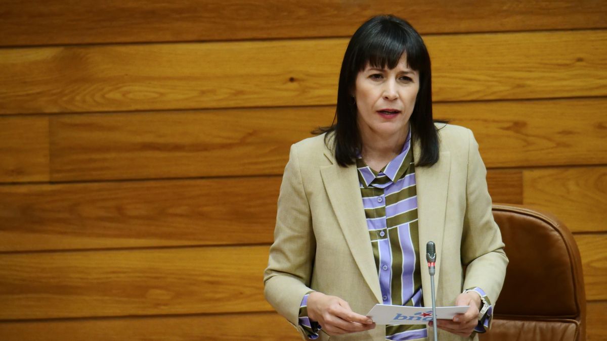 La líder del BNG, Ana Pontón, en la sesión de control al presidente de la Xunta en el Parlamento de Galicia