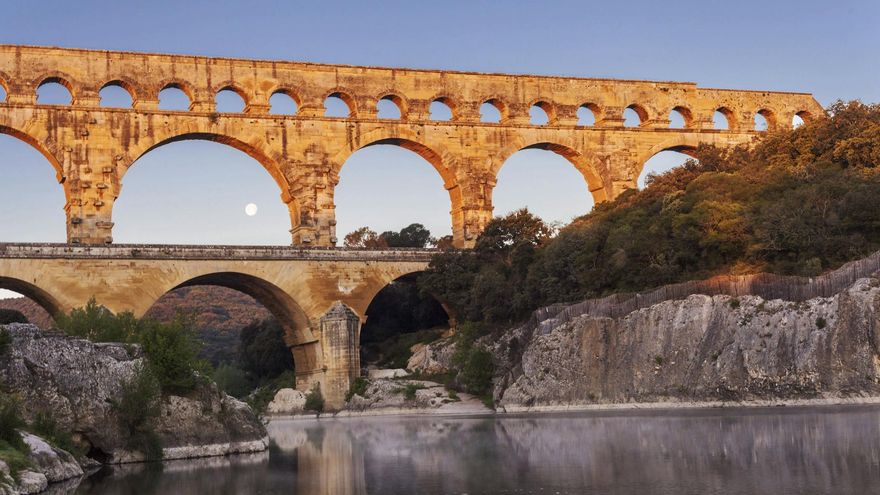 Con más de 2.000 años de antigüedad, este puente francés llegó a conducir 200 millones de litros de agua diarios