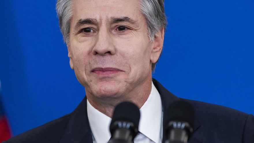 Blinken es interrumpido durante un discurso sobre Gaza y Oriente Medio a gritos de "genocida"