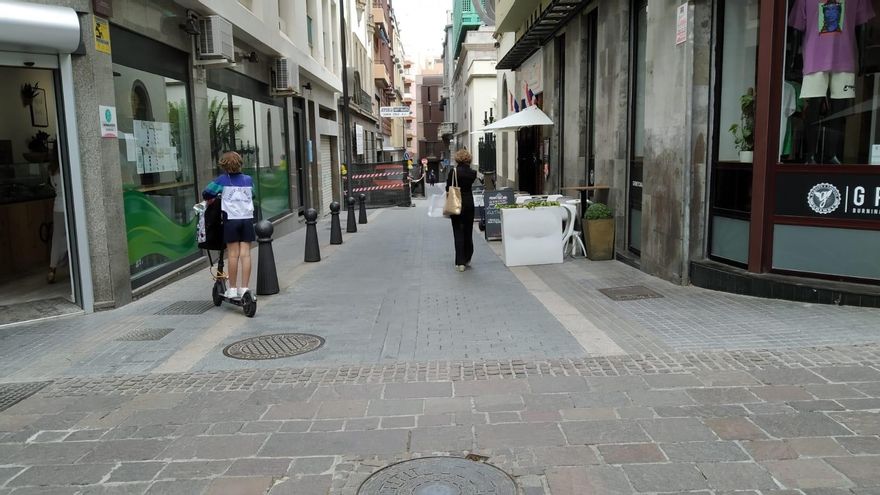 Vecinos de Santa Cruz de Tenerife anuncian que "la batalla judicial" contra el Ayuntamiento por la ocupación "indiscriminada" de la vía pública continúa ahora en el Supremo