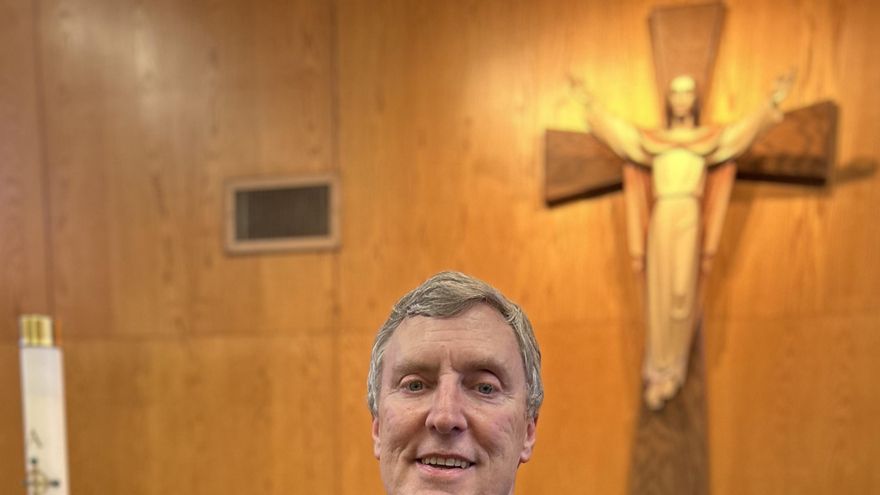 León XIV es un hombre "humilde, tranquilo y sólido", según un amigo de adolescencia