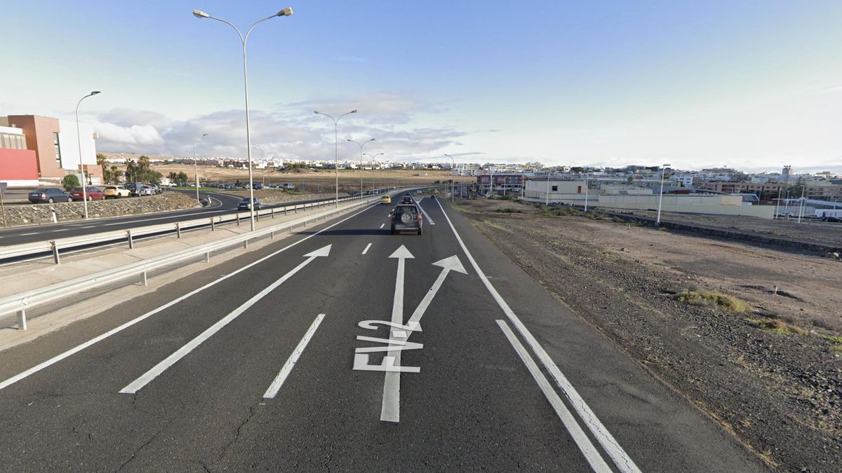 Carretera FTV-2, a la altura de Puerto del Rosario.