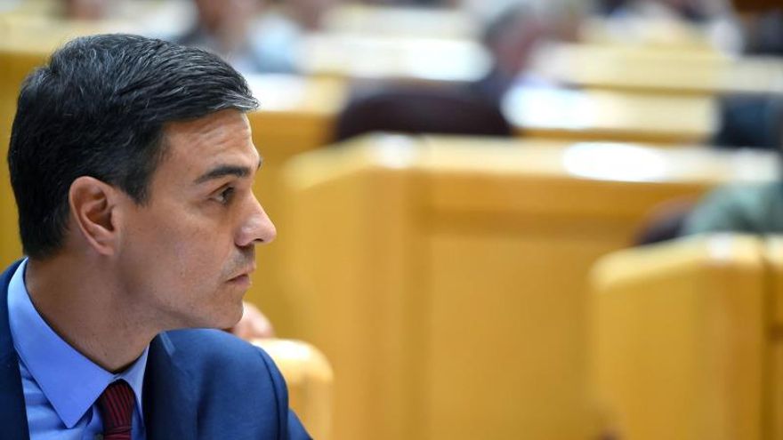 Sánchez y Cosidó se enzarzan por sus tesis y por la degeneración democrática