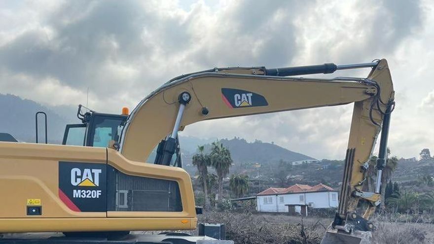 Arreglos en la carretera de acceso a Puerto Naos, en La Palma