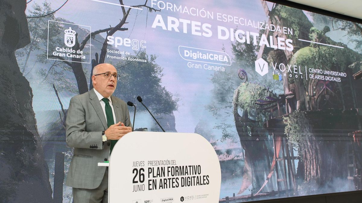 El presidente del Cabildo de Gran Canaria, Antonio Morales, este jueves en la presentación del plan formativo en artes digitales de la Corporación insular