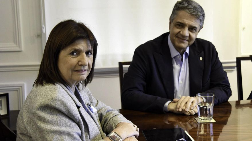 Bullrich, en campaña por la Ciudad, le apuntó a Jorge Macri: "La motosierra está desafilada"