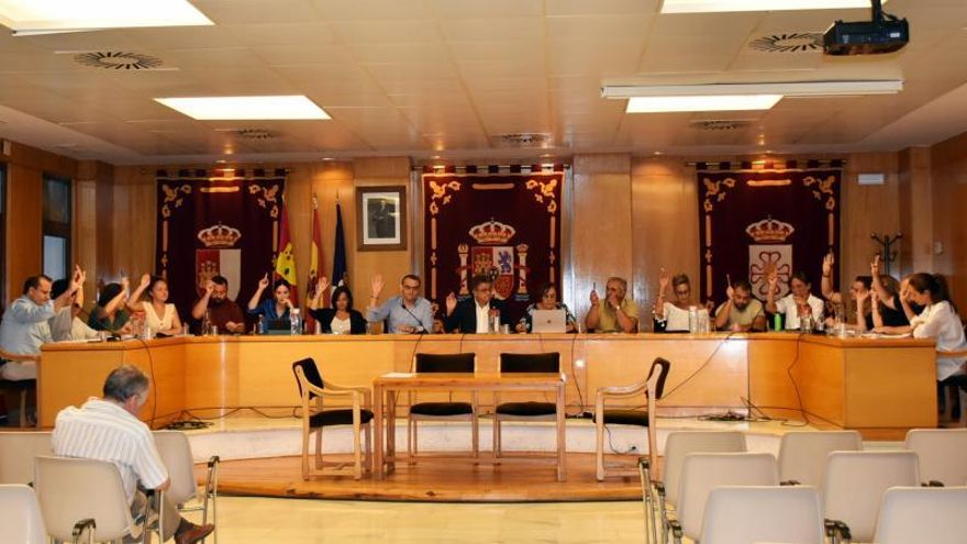 PP y Vox deciden que cada vecino de Daimiel solo pueda tomar la palabra "cada 300 años" en el pleno municipal