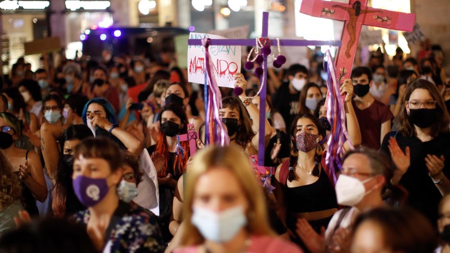 Manifestación en las calles de Barcelona contra la violencia machista