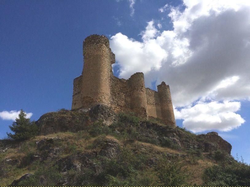 Castillo de Pelegrina. Siglos XII-XVII. Pelegrina (Guadalajara).