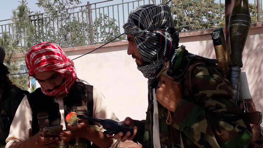 Alemania apremia a sus nacionales a abandonar Afganistán