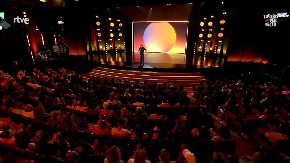 Imagen de Buenafuente ante el público de 'Futuro Imperfecto'