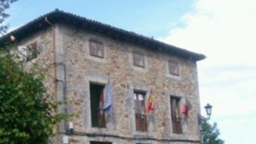 Edificio del Ayuntamiento de San Roque de Riomiera