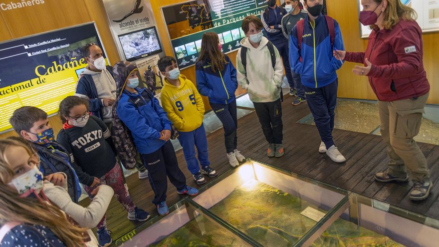 El evento piloto incluye visitas de escolares