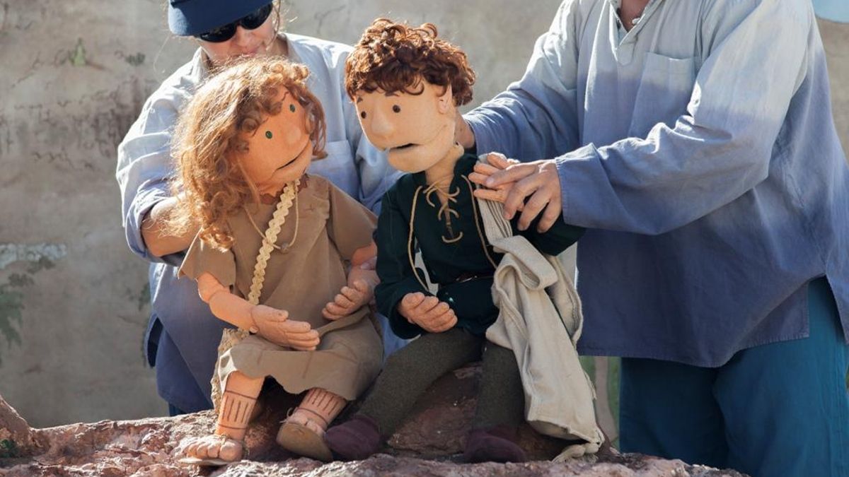 Descubrir la historia de Cueva Pintada a través de los títeres