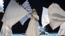El Teatro Central estrena en España lo último de Jan Fabre, 'Belgian Rules/Belgium Rules', una pieza coral