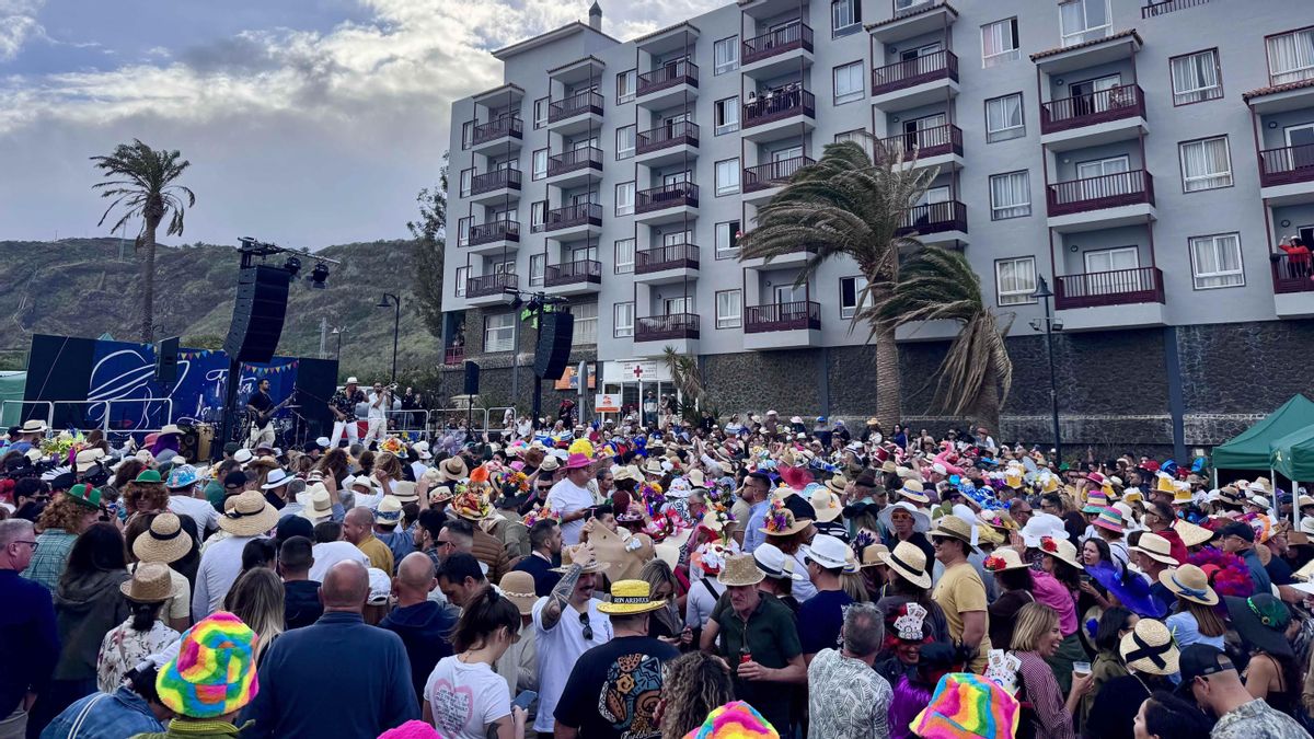 La Fiesta de la Pamela de Los Cancajos  llena de creatividad al Carnaval de Breña Baja