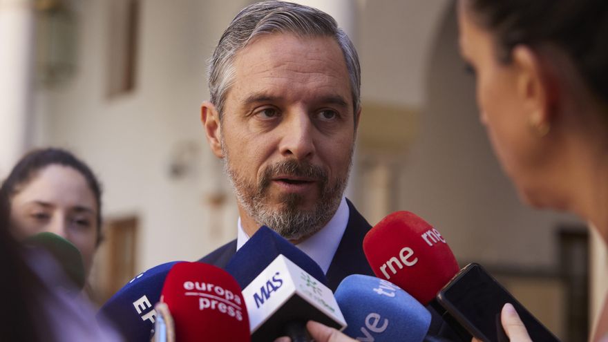 El vicesecretarío de Economía del PP Nacional, Juan Bravo, valora las palabras de la ministra de Hacienda por las rebajas fiscales, a 29 de septiembre de 2022 en Sevilla (Andalucía, España).