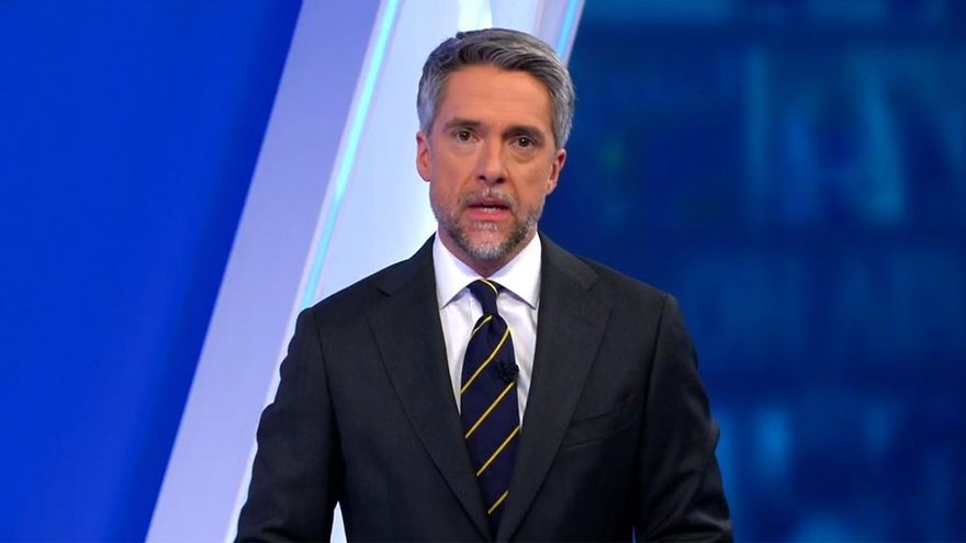 Carlos Franganillo sale de plató por primera vez en 'Informativos Telecinco' con un especial