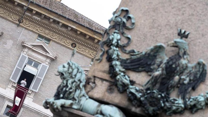 El papa urge a evacuar a los inmigrantes retenidos en los centros de Libia