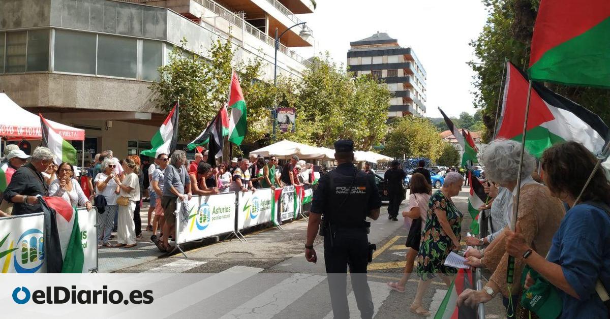 Gritos de “Israel genocida” y decenas de banderas palestinas al paso de La Vuelta por Cantabria
