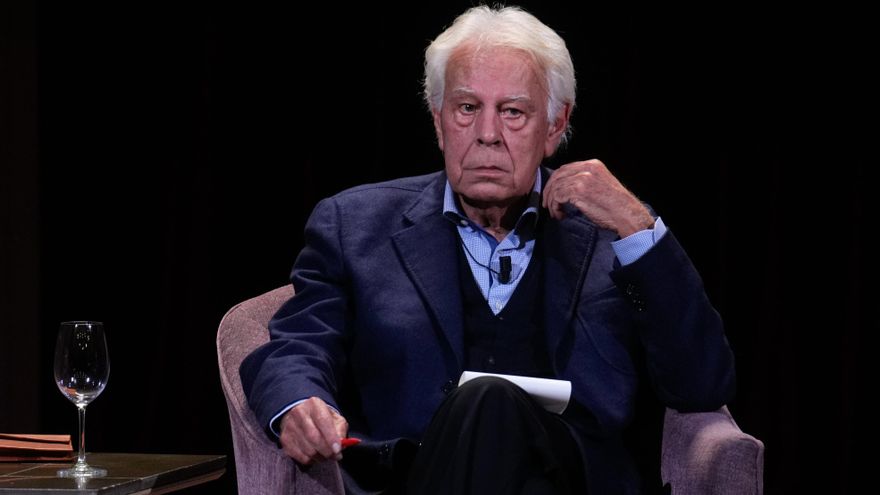 Felipe González pide elecciones si no hay Presupuestos: “Yo no pactaría con Vox, pero ni de broma pactaría con Bildu”