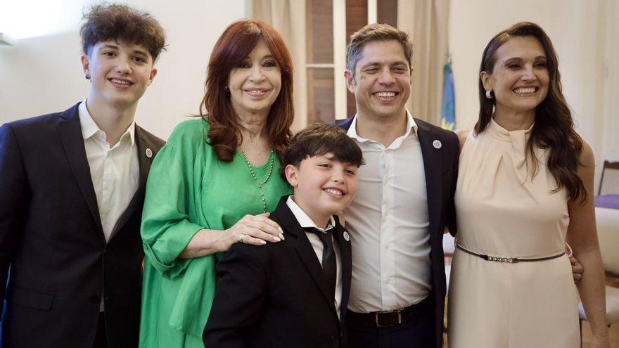 Con el fantasma de la proscripción pisando los talones, CFK exhibe la unidad como prueba de liderazgo