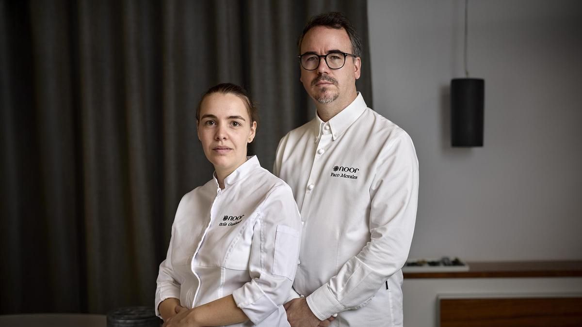 El chef Paco Morales y la jefa de cocina de Noor, Paola Gualandi.