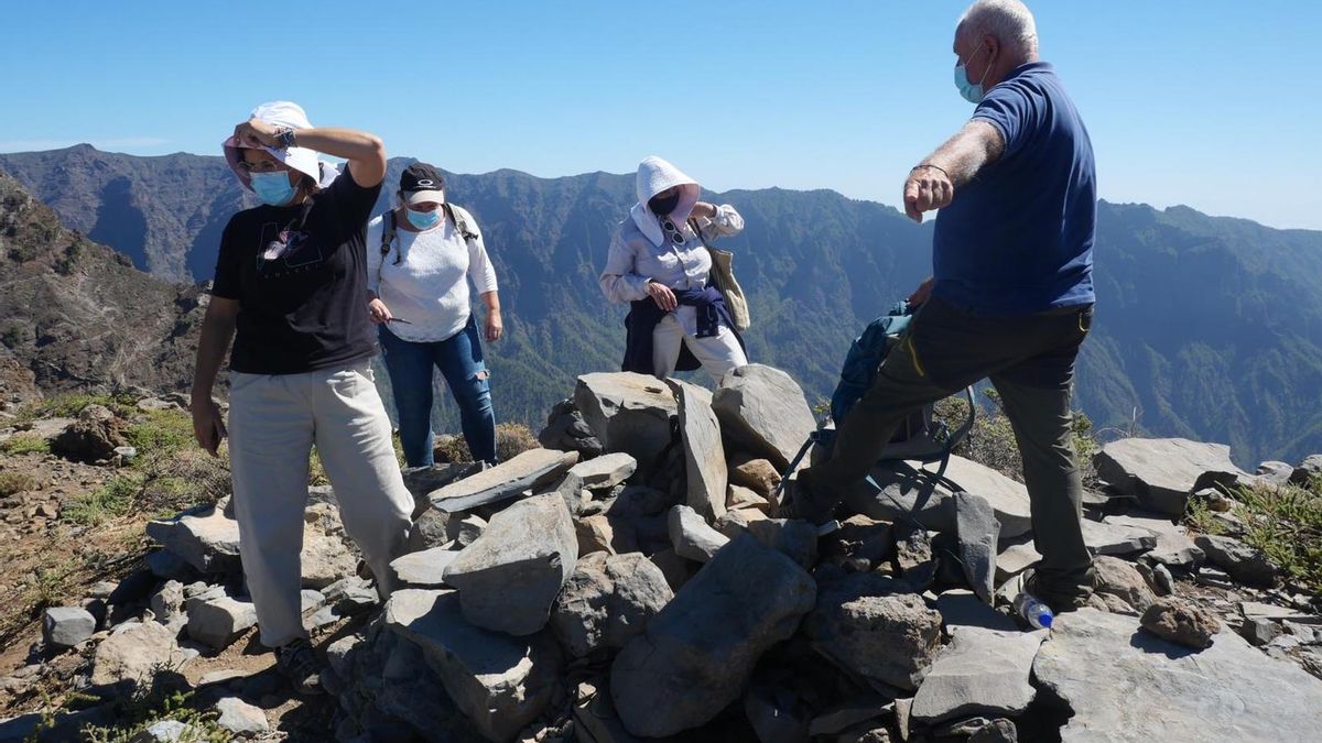 Visita al yacimiento arqueológico de Pinos Gachos.