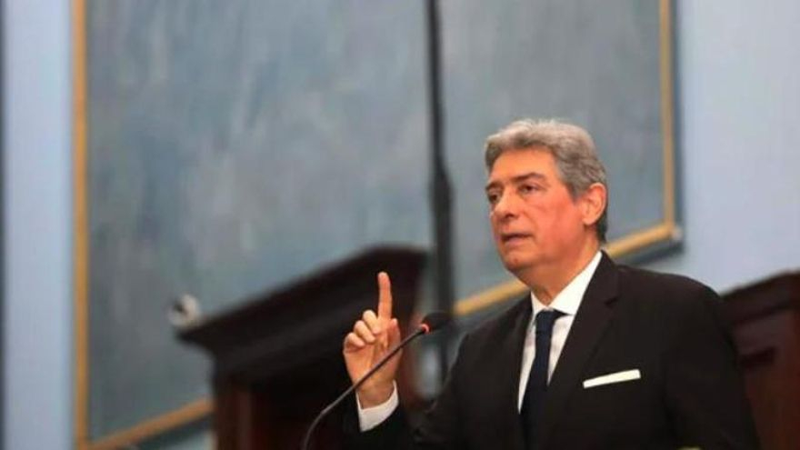 Presentan una cautelar para frenar la derogación de la Ley de Tierras y confirman una marcha a la Corte