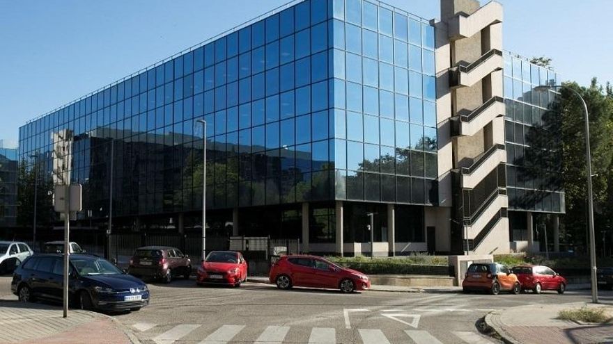 Alejandro Inurrieta, economista: "La Sareb es como la Corona: un auténtico agujero negro de información"