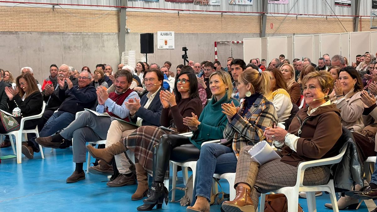 Aragón Existe relanza su proyecto ante 200 personas en Alhama en la puesta de largo de su nuevo líder, Valero Aguayos