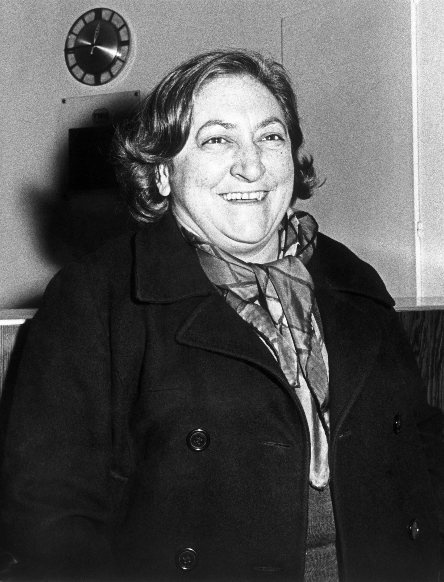 Maria Aurèlia Capmany, al desembre de 1968, després de ser guardonada amb el Premi de novel·la Sant Jordi amb la seva obra 'Un lloc entre els morts'