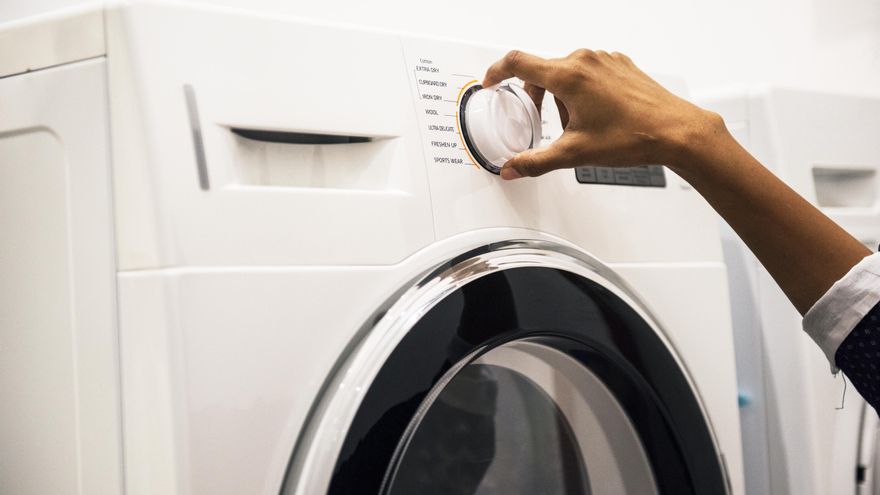 Un experto explica cómo funciona el programa 'eco' de los electrodomésticos: "Se reduce el consumo hasta un 50%”
