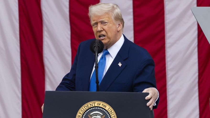 Trump ofrece a Canadá protección gratis bajo su futura "cúpula dorada" antimisiles si se une a EEUU