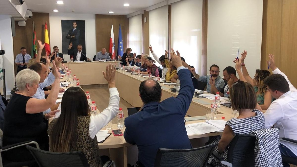 Pleno del Ayuntamiento de Torrelavega.