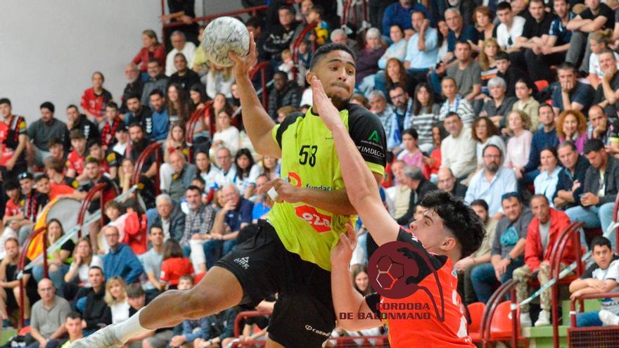 Los clubes cordobeses de balonmano agitan el mercado