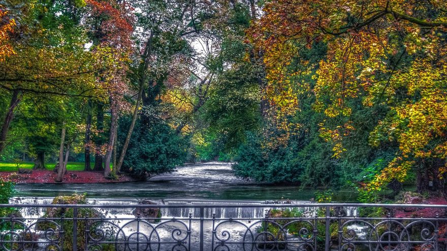 Parques a la vera del Río Isar.