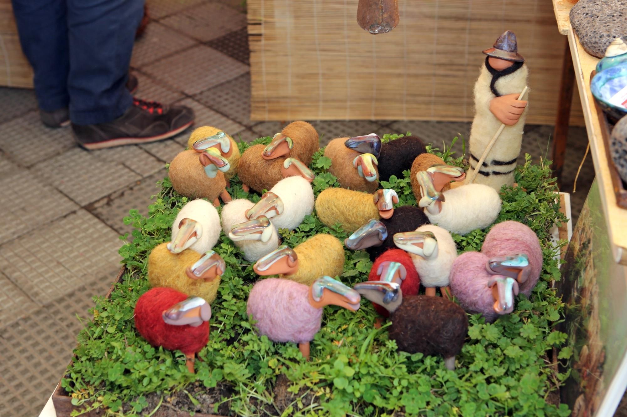 La 22ª Feria de Artesanía, en el Parque de San Telmo (Las Palmas de Gran Canaria).