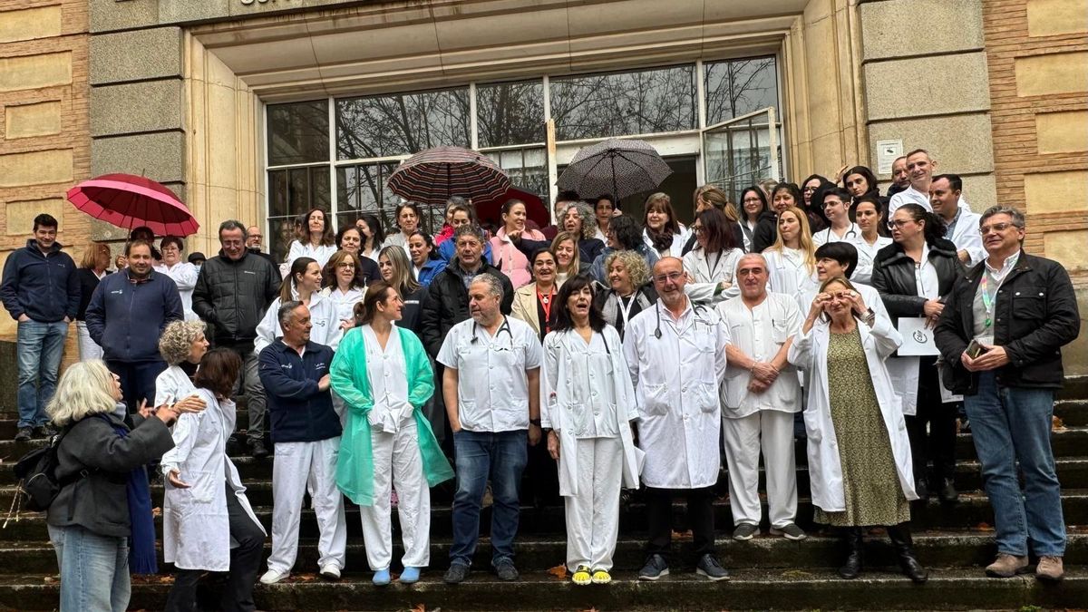 Nueva protesta de trabajadores del Hospital del Valle de Toledo: recogen 8.000 firmas contra su traslado