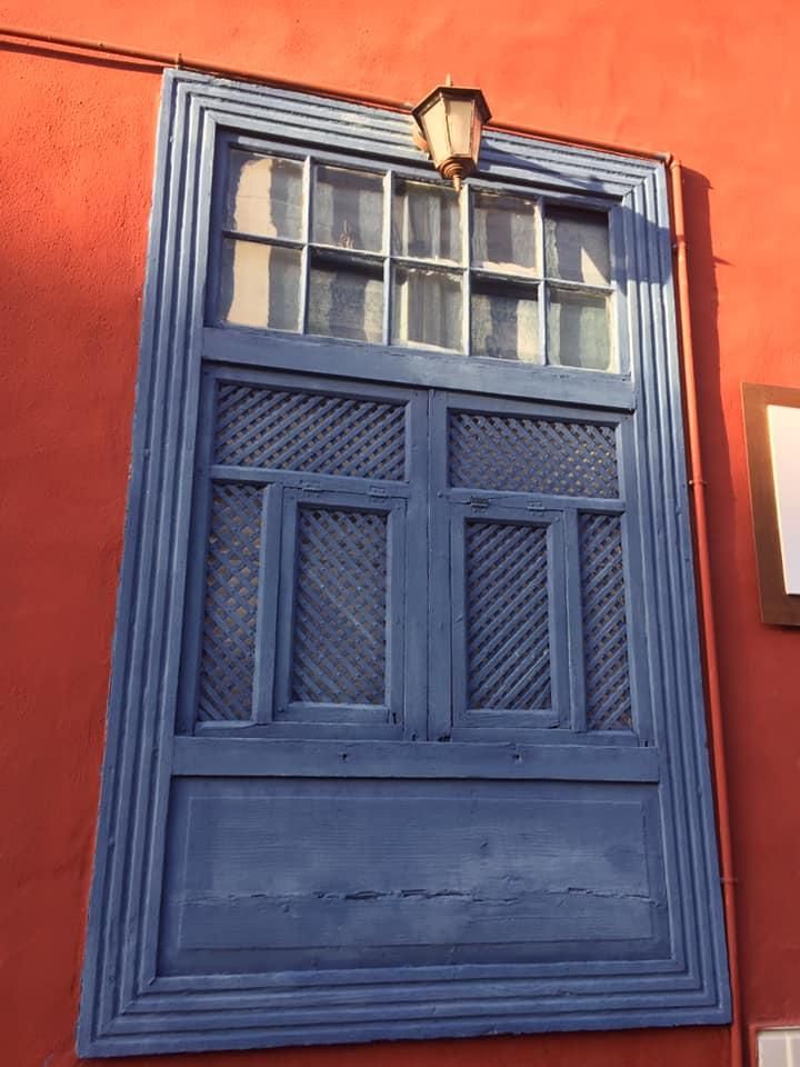 El color tradicional de las ventanas de La Palma.