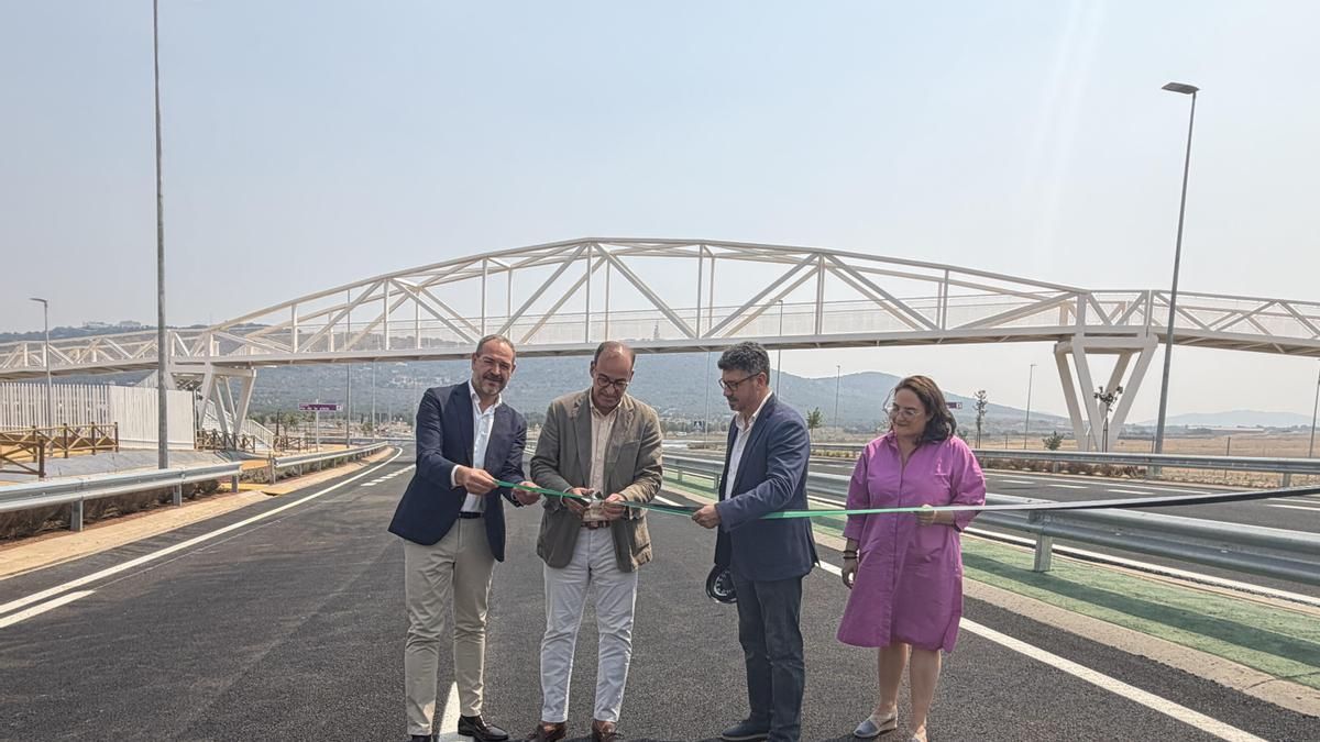 La Junta inaugura el primer tramo de la Ronda Sureste de Cáceres tras una inversión de 18,6 millones