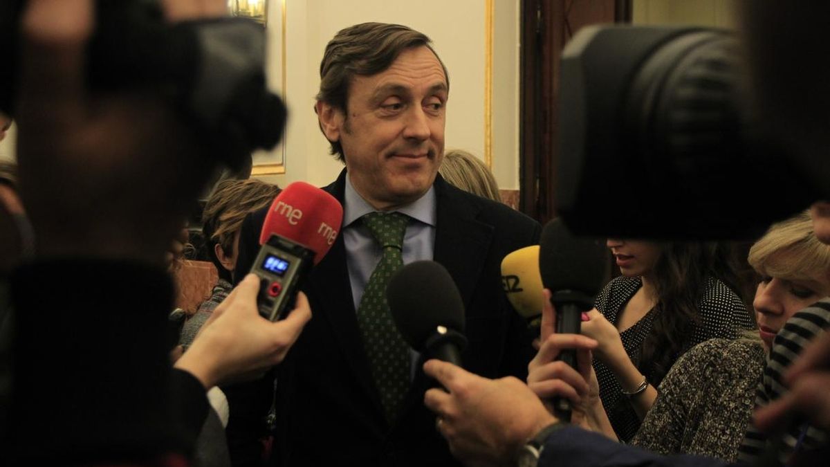 Hernando (PP) ve "infantiles" las razones para adelanto electoral y critica que se use Andalucía en "luchas personales"