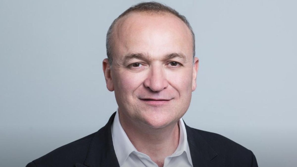 La propuesta conocida como artivolución sostiene que los equipos científicos pueden diseñar organismos enteros con fines concretos